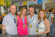 Beachvolleyball VIPs - Centrecourt Klagenfurt - Sa 02.08.2014 - Kurt MANN mit Joanna, Gerald KLUG mit Sandra (HRNJAK, schwanger)49