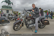 Harley Davidson Charity - Heldenplatz Wien - Mi 13.08.2014 - Alex LIST13