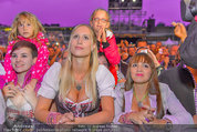 Andreas Gabalier Konzert - Wiener Krieau - Fr 15.08.2014 - Publikum, Zuschauer, Menschenmassen, Fans2
