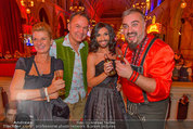 Almdudler Trachtenpärchenball - Rathaus - Fr 19.09.2014 - Conchita WURST, Georgij (RUSSKAJA), Gerhard SCHILLING, M. KLEIN323