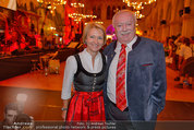 Almdudler Trachtenpärchenball - Rathaus - Fr 19.09.2014 - Michael und Barbara HÄUPL80