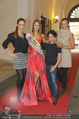 Miss World Einkleidung - LaHong Atelier - Mi 01.10.2014 - Nhut LA HONG, Julia FURDEA, Silvia SCHACHERMAYER, T. DUHOVICH51