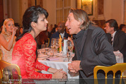 Life goes on Gala - Hofburg - Fr 21.11.2014 - Nobert BLECHA mit Begleitung31