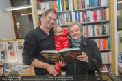 Bernie Rieder Buchpräsentation - Morawa - Do 27.11.2014 - Bernie RIEDER mit Sohn Valentin und Oma Steffi (Stefanie) RIEDER10