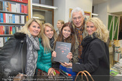 Bernie Rieder Buchpräsentation - Morawa - Do 27.11.2014 - Toni POLSTER, Freundin Birgit, deren Tochter Mariella, Freunde22