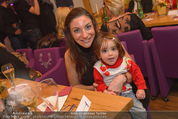 ZuKi Charity - Amterl - Do 04.12.2014 - Marina ZWEYMLLER mit Kind Isabella139