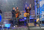Snow Mobile Tag 3 - Saalbach - So 07.12.2014 - TAGTRUMER live on stage155
