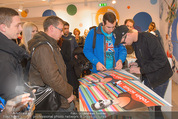 Robin Schulz Autogrammstunde - Swatch Store - Do 11.12.2014 - Robin SCHULZ8