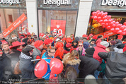 Seminaked in Red - Desigual - Sa 27.12.2014 - 56