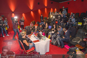 Lugner Opernball PK - Lugner KinoCity - Do 15.01.2015 - Medienrummel, Journalisten, Kameras, Presse um Richard LUGNER31