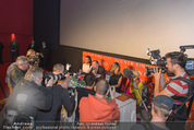 Elisabetta Canalis PK und Autogrammstunde - Lugner KinoCity - Mi 11.02.2015 - Elisabetta CANALIS, Richard LUGNER Medienrummel, Journalisten19