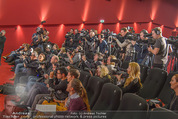 Elisabetta Canalis PK und Autogrammstunde - Lugner KinoCity - Mi 11.02.2015 - Elisabetta CANALIS, Richard LUGNER Medienrummel, Journalisten23