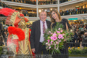 Elisabetta Canalis PK und Autogrammstunde - Lugner KinoCity - Mi 11.02.2015 - Elisabetta CANALIS, Richard LUGNER auf der Bhne50