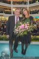 Elisabetta Canalis PK und Autogrammstunde - Lugner KinoCity - Mi 11.02.2015 - Elisabetta CANALIS, Richard LUGNER auf der Bhne53