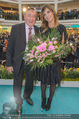 Elisabetta Canalis PK und Autogrammstunde - Lugner KinoCity - Mi 11.02.2015 - Elisabetta CANALIS, Richard LUGNER auf der Bhne54