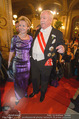 Opernball 2015 - Feststiege - Wiener Staatsoper - Do 12.02.2015 - Michael HUPL mit Ehefrau Barbara (Hrnlein)120