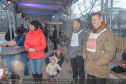 Promi Eisstockschießen - Rathausplatz - Mo 23.02.2015 - 19