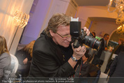 Filmball Cocktail - Kempinski Vienna - Do 12.03.2015 - Herbert WALLNER (Kamera, beim Fotografieren)25