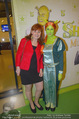 Shrek Premiere - Wiener Stadthalle - Di 17.03.2015 - Nora FREY mit Shrekfigur31