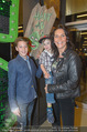 Shrek Premiere - Wiener Stadthalle - Di 17.03.2015 - Maya HAKVOORT mit ihren Kindern Jason und Joshua7