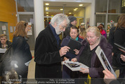 Kinopremiere ´Ma Folie´ - Urania Kino - Di 24.03.2015 - Michael HANEKE gibt Autogramme27