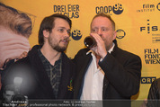 Kinopremiere ´Drei Eier im Glas´ - Gartenbaukino - Di 07.04.2015 - Christoph GRISSEMANN trinkt Bier23