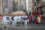 Wiener Fleischer Wurst Promotion - Stephansplatz - Mi 20.05.2015 - 12