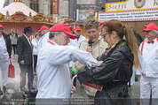 Wiener Fleischer Wurst Promotion - Stephansplatz - Mi 20.05.2015 - 43