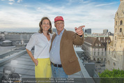 Peschev Kollektionspräsentation - Penthouse am Stephansplatz - Di 16.06.2015 - Niki LAUDA mit Ehefrau Birgit113