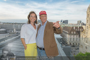 Peschev Kollektionspräsentation - Penthouse am Stephansplatz - Di 16.06.2015 - Niki LAUDA mit Ehefrau Birgit114