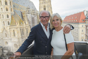 Peschev Kollektionspräsentation - Penthouse am Stephansplatz - Di 16.06.2015 - Reinhard KCK mit Ehefrau Rosi27