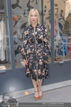 Pamela Anderson Shoppingtour - Innenstadt Wien - Do 18.06.2015 - Frances TYLER93