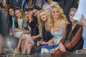 Liska Modenschau mit Pamela Anderson - ErsteBank Lounge - Do 18.06.2015 - Pamela ANDERSON23