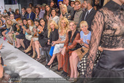 Liska Modenschau mit Pamela Anderson - ErsteBank Lounge - Do 18.06.2015 - Pamela ANDERSON46