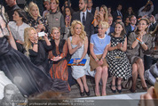 Liska Modenschau mit Pamela Anderson - ErsteBank Lounge - Do 18.06.2015 - Pamela ANDERSON82