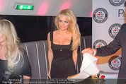 Pamela Anderson - Club Palffy - Fr 19.06.2015 - Pamela ANDERSON28