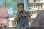 Lenny Kravitz - Flash - Galerie Ostlicht - Mo 10.08.2015 - Lenny KRAVITZ fotografiert mit Leica Kamera56