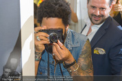 Lenny Kravitz - Flash - Galerie Ostlicht - Mo 10.08.2015 - Lenny KRAVITZ fotografiert mit Leica Kamera60