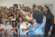 Lenny Kravitz - Flash - Galerie Ostlicht - Mo 10.08.2015 - Lenny KRAVITZ fotografiert mit Leica Kamera65