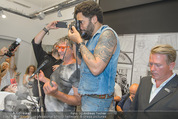 Lenny Kravitz - Flash - Galerie Ostlicht - Mo 10.08.2015 - Lenny KRAVITZ fotografiert mit Leica Kamera67