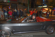 Andreas Gabalier Videodreh - Praterdome - Mi 09.09.2015 - Andreas GABALIER in altem Auto, Oldtimer, Cabrio20