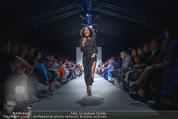 Vienna Fashion Week Finalshow - MQ Vienna Fashion Week Zelt - So 13.09.2015 - Emma LANFORD100