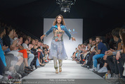 Vienna Fashion Week Finalshow - MQ Vienna Fashion Week Zelt - So 13.09.2015 - Miriam HIE am Laufsteg, Modenschau fr Ninali119