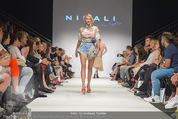 Vienna Fashion Week Finalshow - MQ Vienna Fashion Week Zelt - So 13.09.2015 - 129