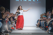 Vienna Fashion Week Finalshow - MQ Vienna Fashion Week Zelt - So 13.09.2015 - Sasa SCHWARZJIRG am Laufsteg, Modenschau fr Ninali (ohne Schuh136