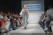 Vienna Fashion Week Finalshow - MQ Vienna Fashion Week Zelt - So 13.09.2015 - 48