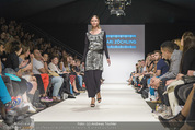 Vienna Fashion Week Finalshow - MQ Vienna Fashion Week Zelt - So 13.09.2015 - 58