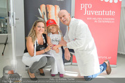 Promi Brioche Flechtwettbewerb - Brotwax - Mo 28.09.2015 - Kurt MANN mit Joanna und Tochter Tamara16