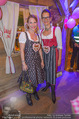 1. Wiener DamenWiesn - Wiener Wiesn Prater - Do 08.10.2015 - Birgit INDRA, Kristina SPRENGER46