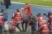 Österreich - Liechtenstein - Ernst Happel Stadion - Mo 12.10.2015 - Bierdusche fr Marcel KOLLER107